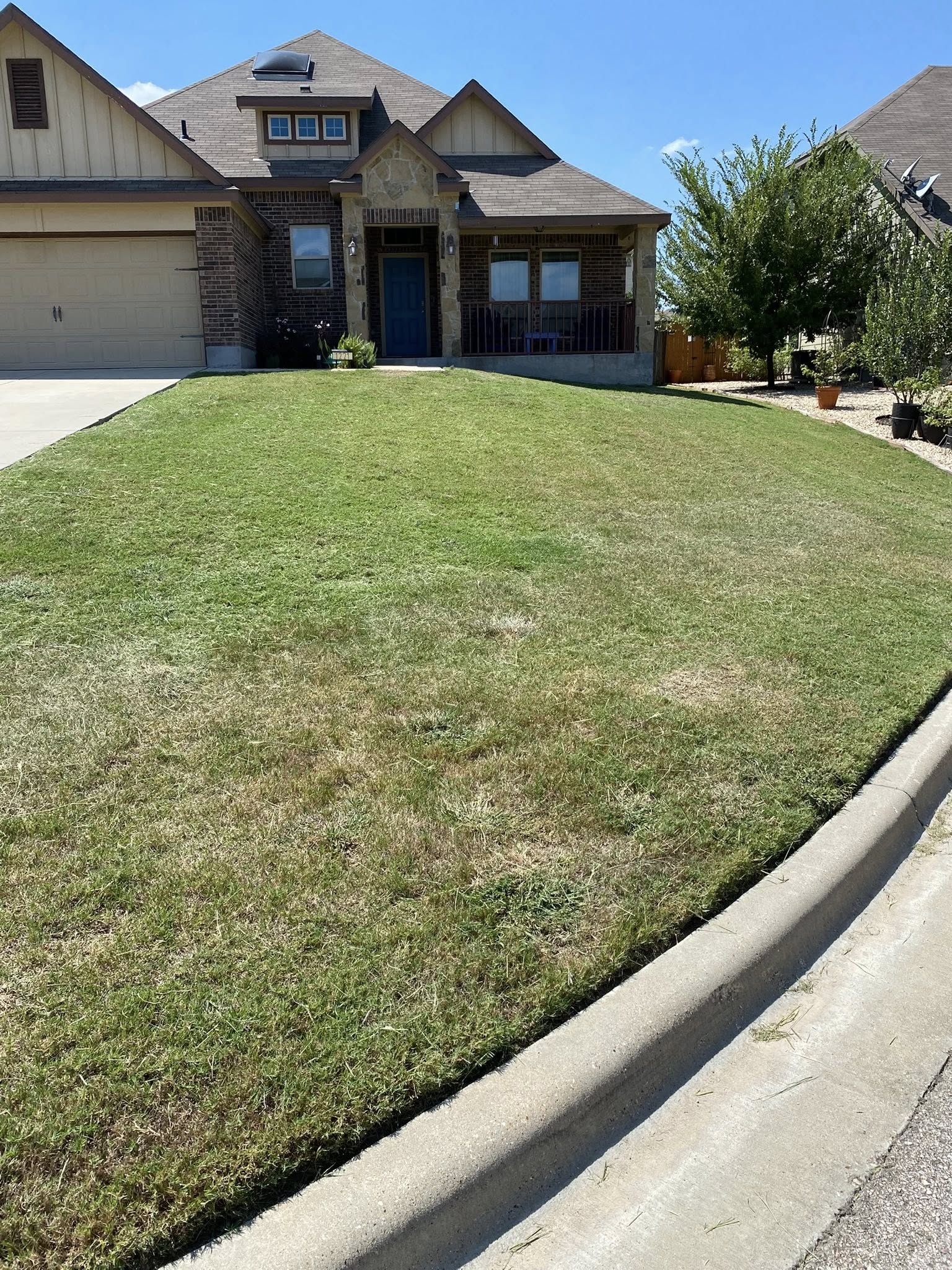 Beautiful residential lawn maintenance